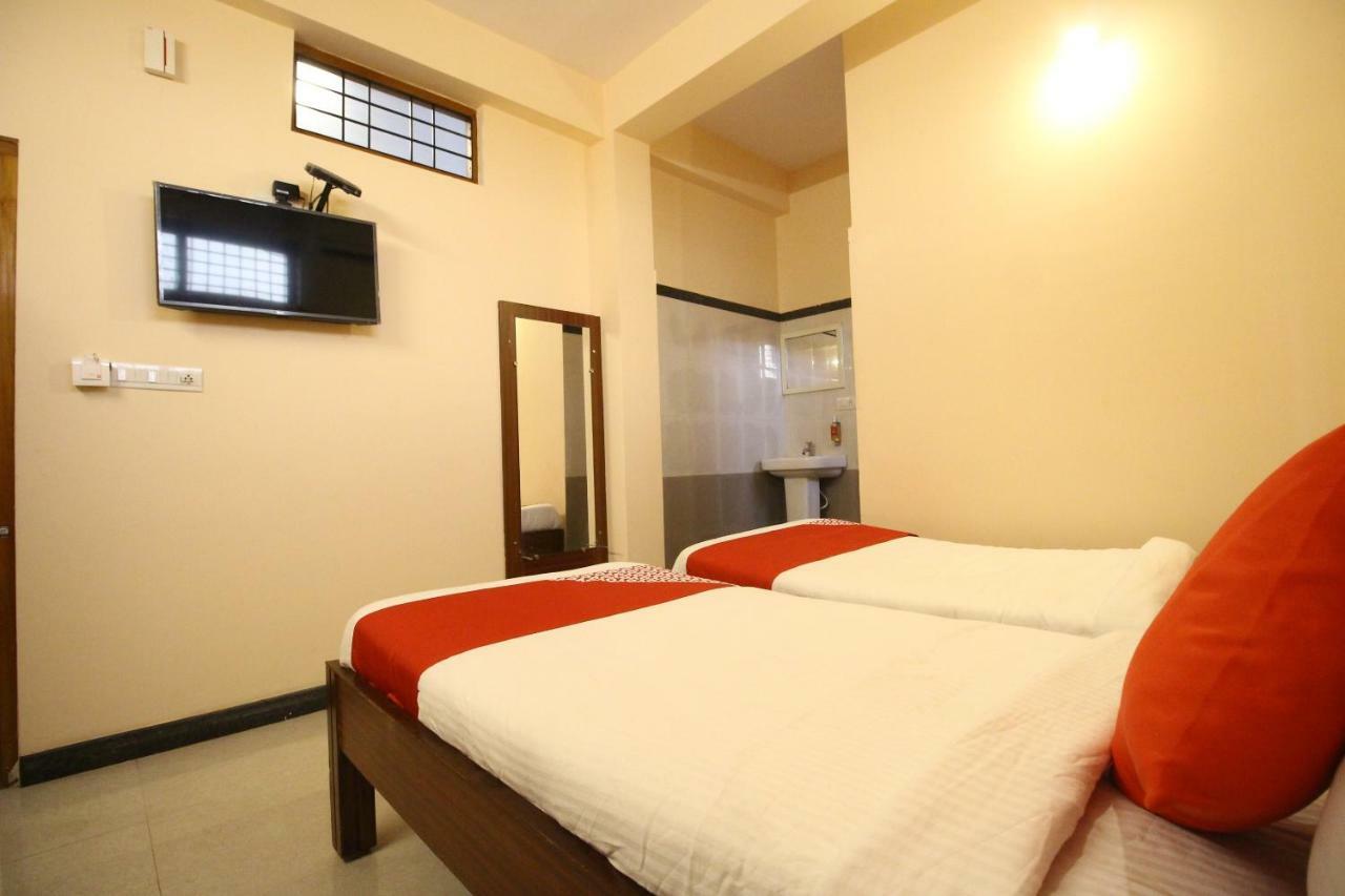 Oyo Flagship 30734 Jeevan Lodge Shimoga Dış mekan fotoğraf