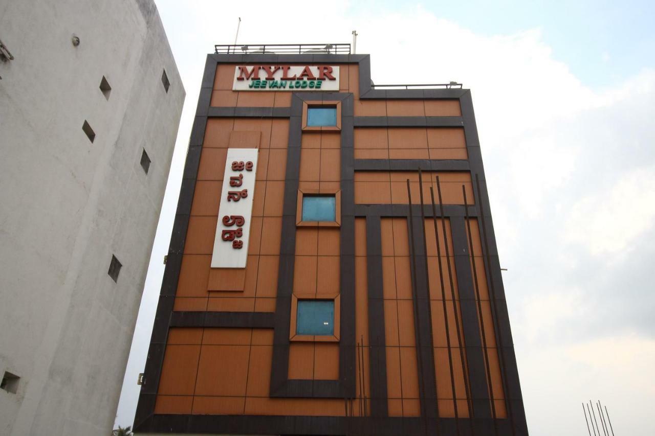 Oyo Flagship 30734 Jeevan Lodge Shimoga Dış mekan fotoğraf