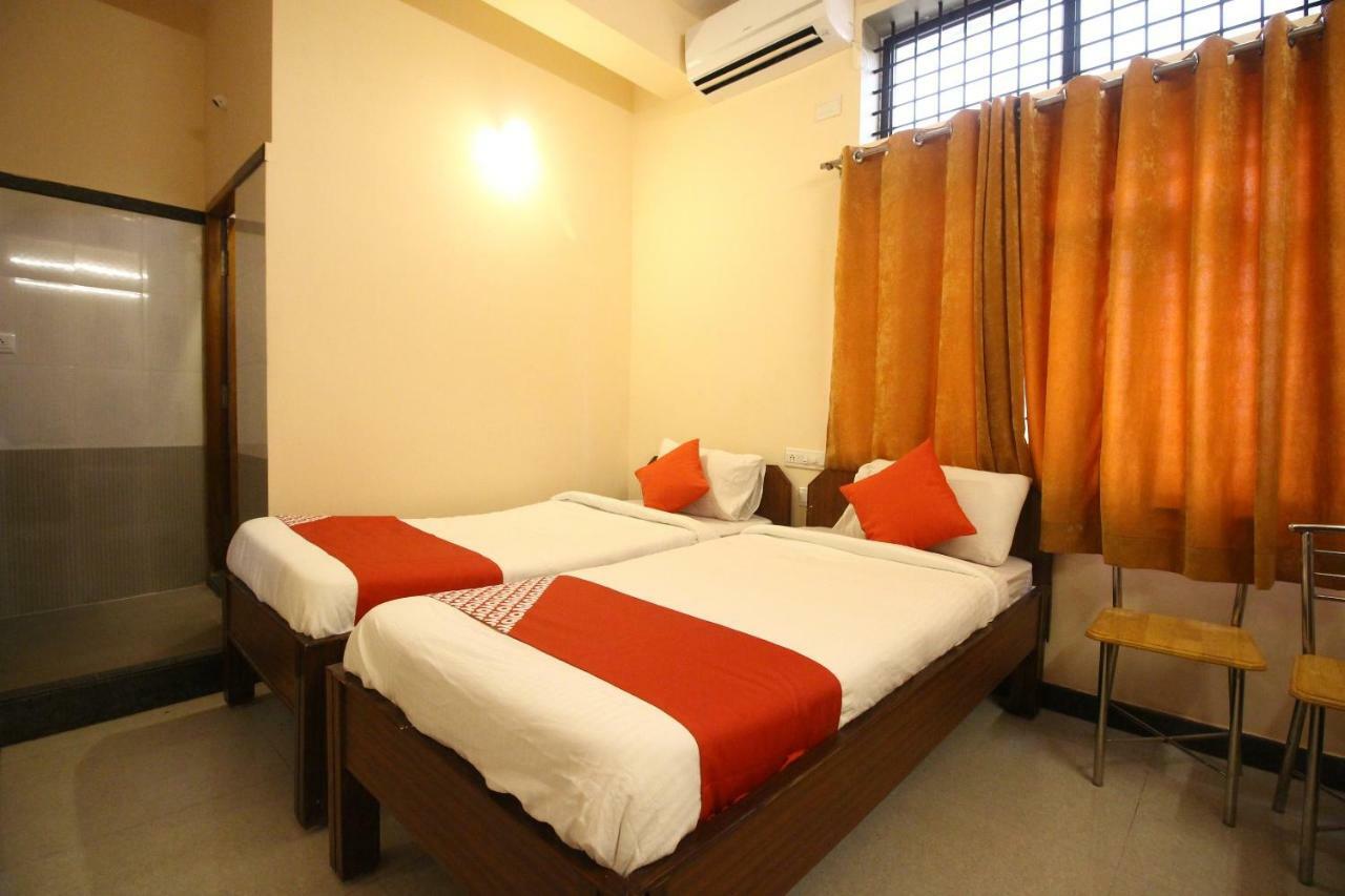 Oyo Flagship 30734 Jeevan Lodge Shimoga Dış mekan fotoğraf